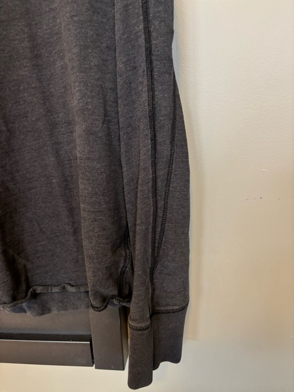 GAP Hoodie Women’s Large Black Pullover Lightweight Cotton Blend​ - Picture 2 of 6